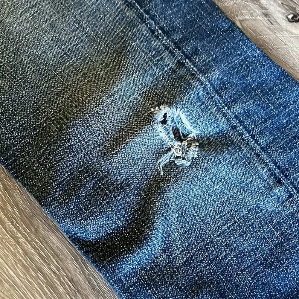 True religion jeans size 29 blue ripped - Picture 4 of 7